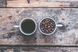 Bean to Cup vs Instant Coffee: Which One is Best for Your Busy Workplace?